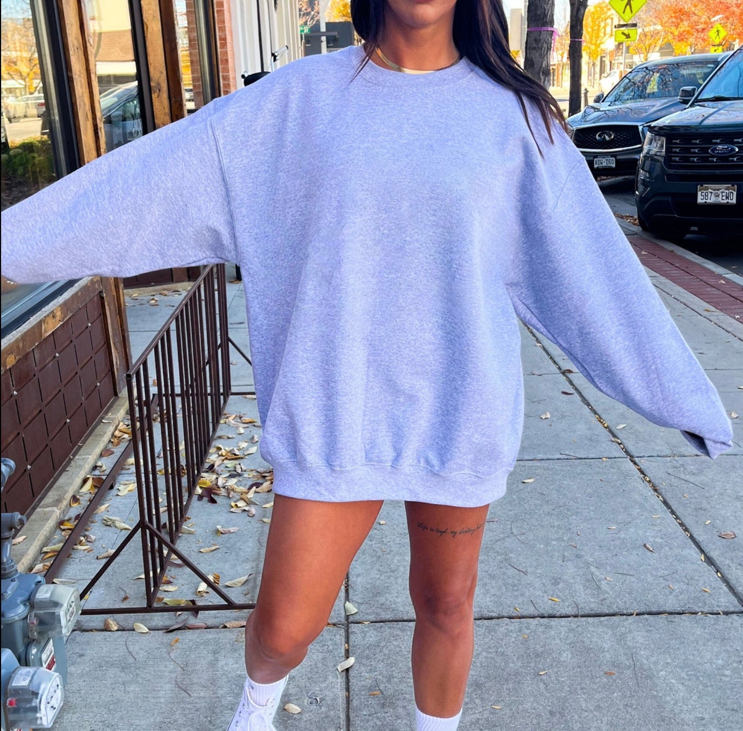 ASH GREY CREWNECK (GILDAN)