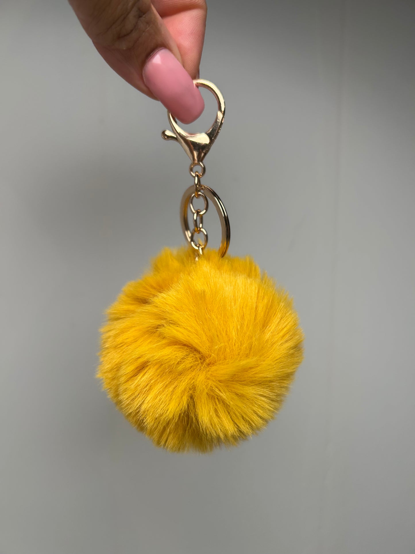 KEYCHAIN POM POMS!!