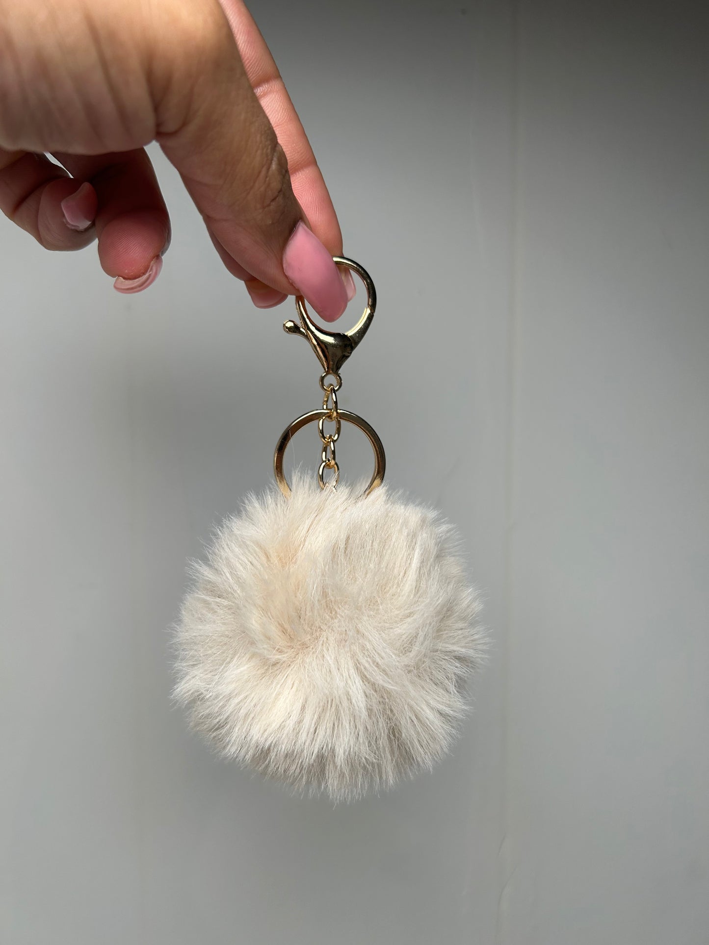 KEYCHAIN POM POMS!!