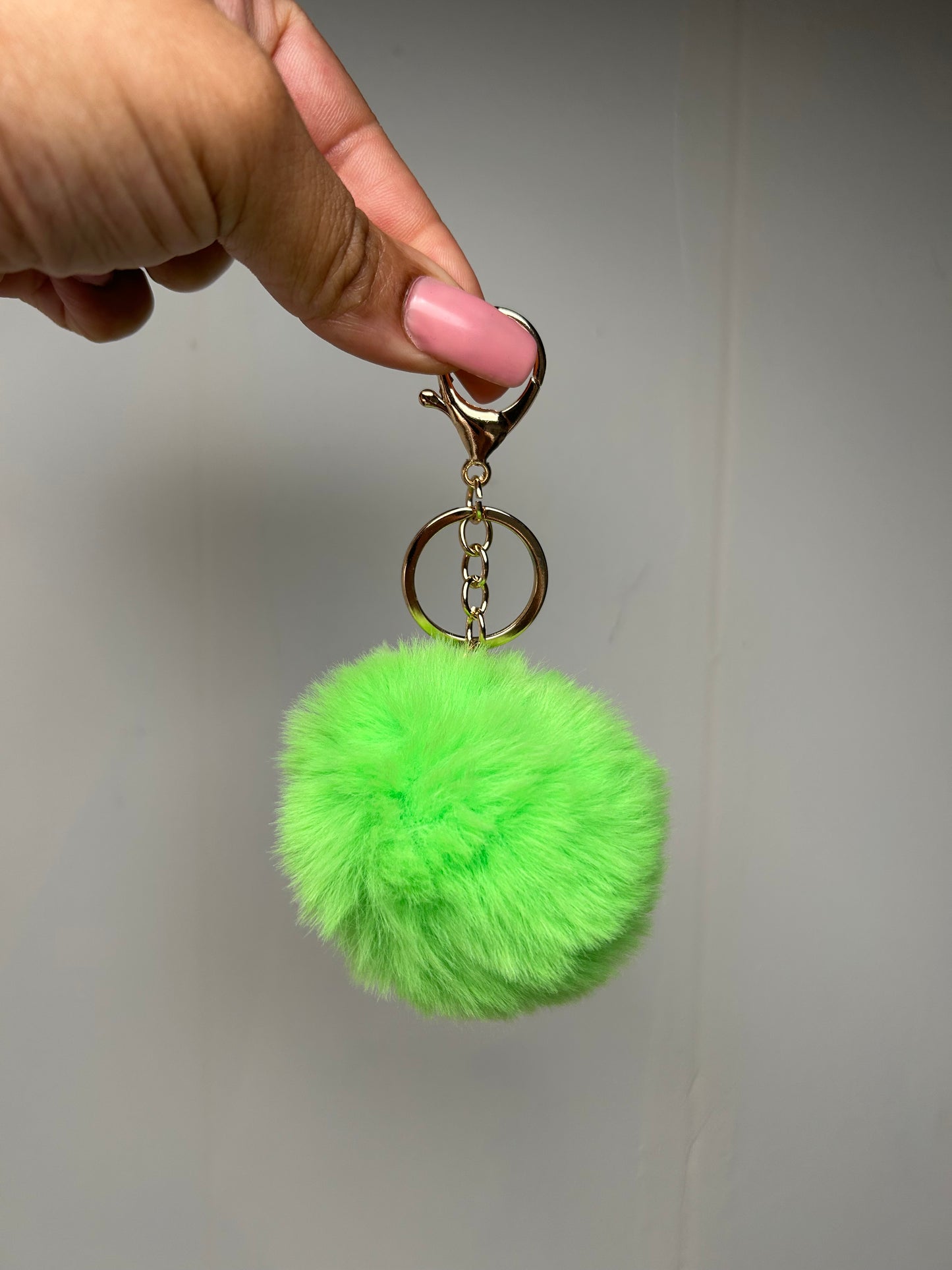KEYCHAIN POM POMS!!