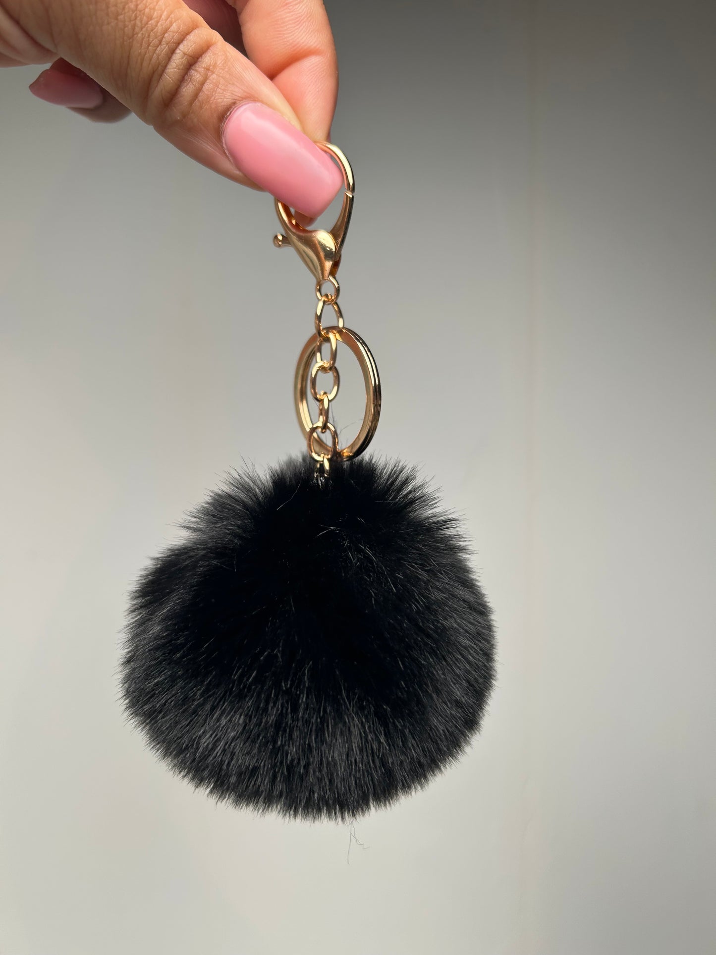 KEYCHAIN POM POMS!!