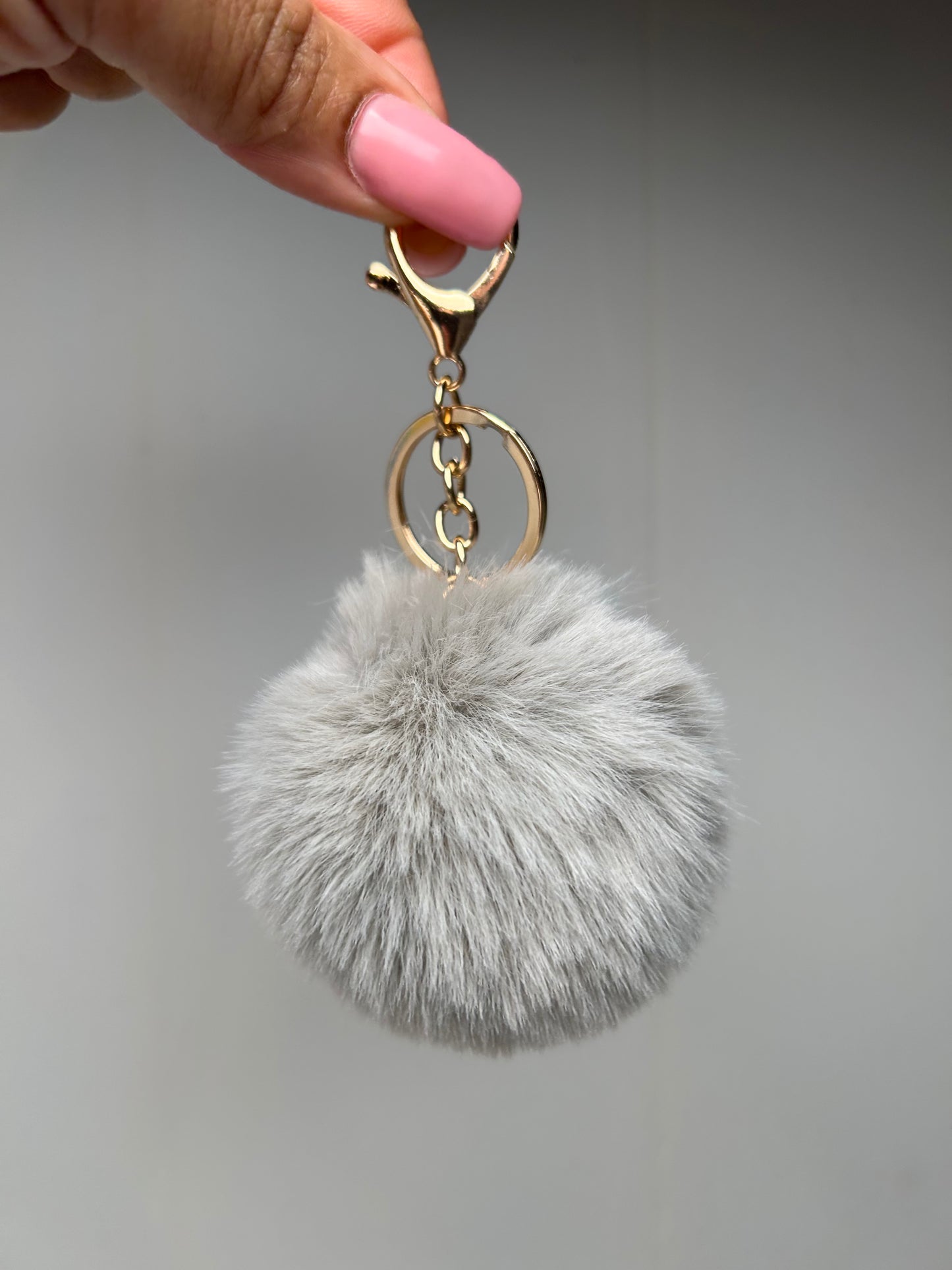 KEYCHAIN POM POMS!!