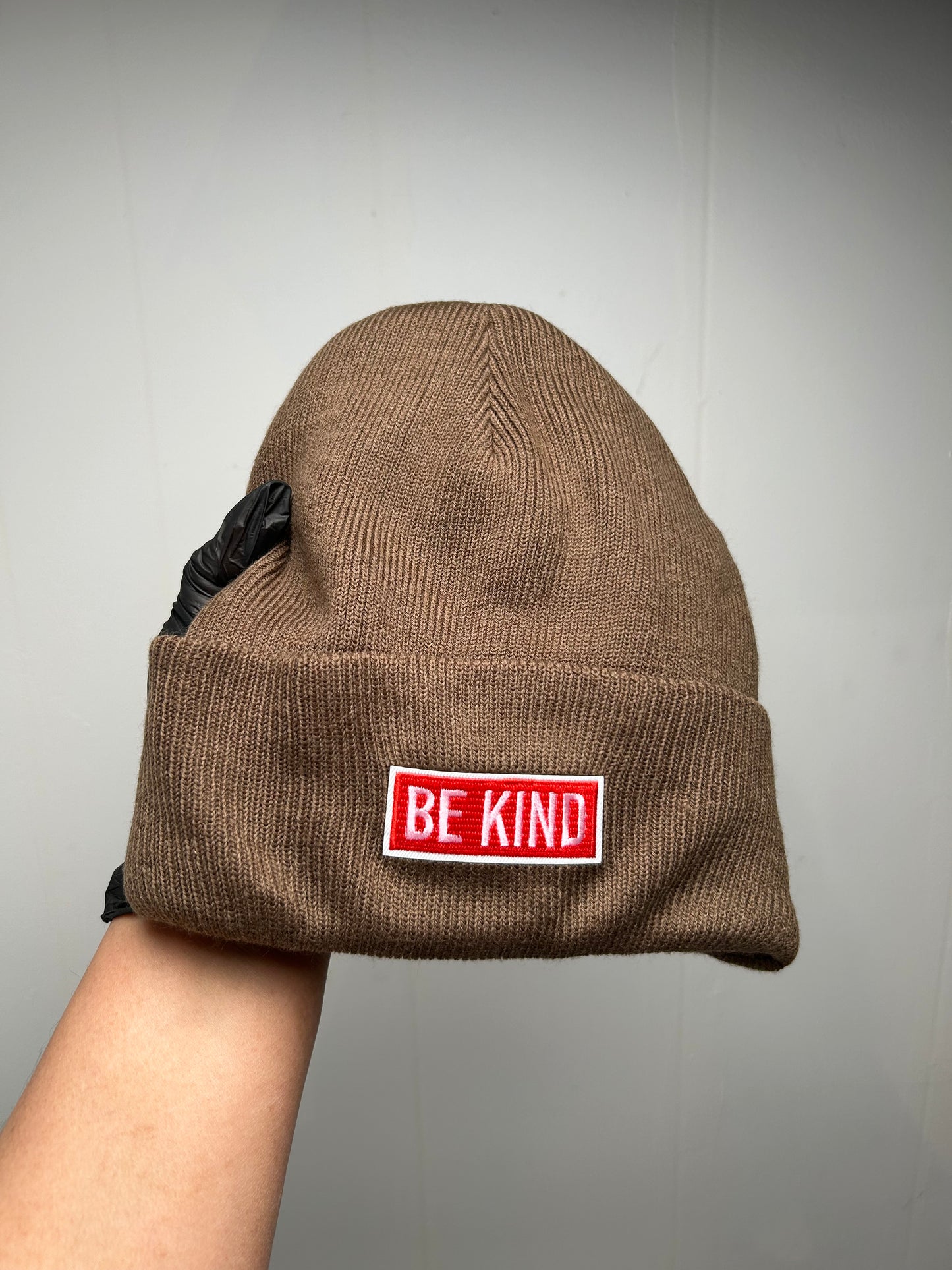 Be kind brown beanie