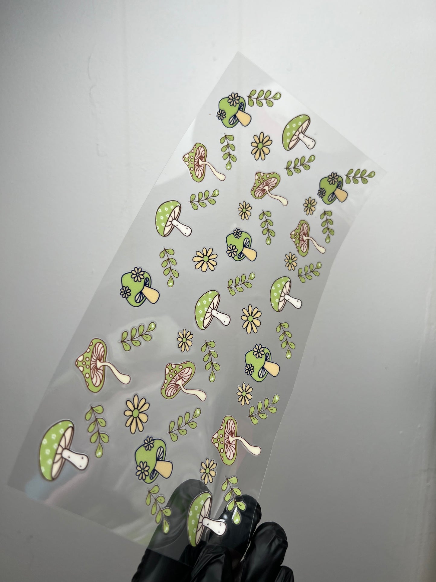(W138) Green mushroom