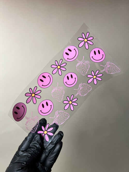 (W92) pink strawberry daisy smiley